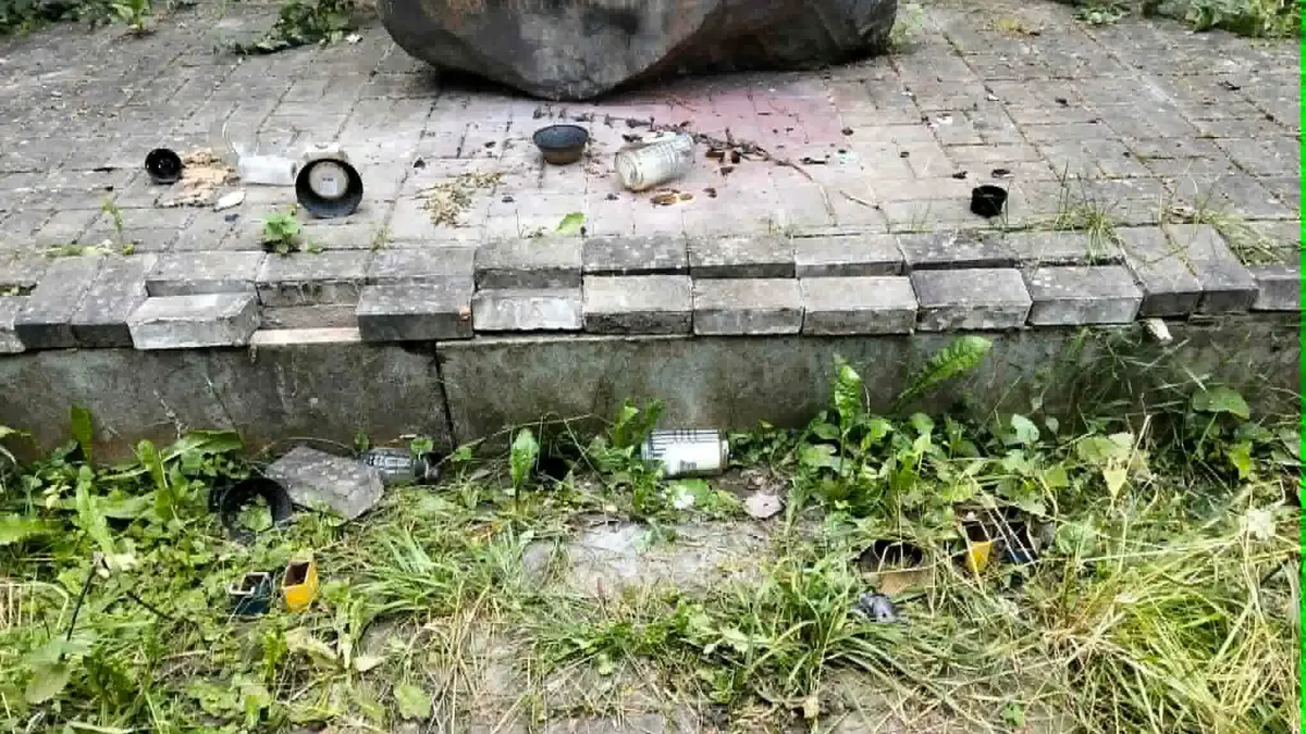 У Польщі пошкодили меморіал українським воїнам: посольство закликало розслідувати