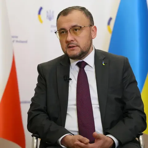 У ЄС не нав'яжуть Україні, кого вважати героями, — посол