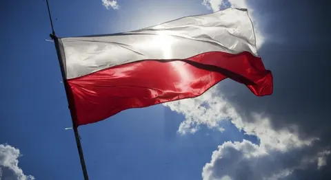 У Туска: без українців польська економіка зупиниться