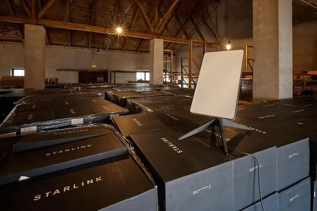 Польща вимагає від SpaceX пояснень через нові правила Starlink