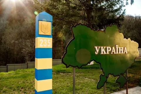 Черги з 135 авто на кордоні з Польщею: дані ДПСУ