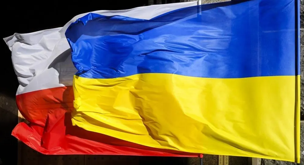 Українці у Польщі: дедлайн оновлення даних до серпня 2026