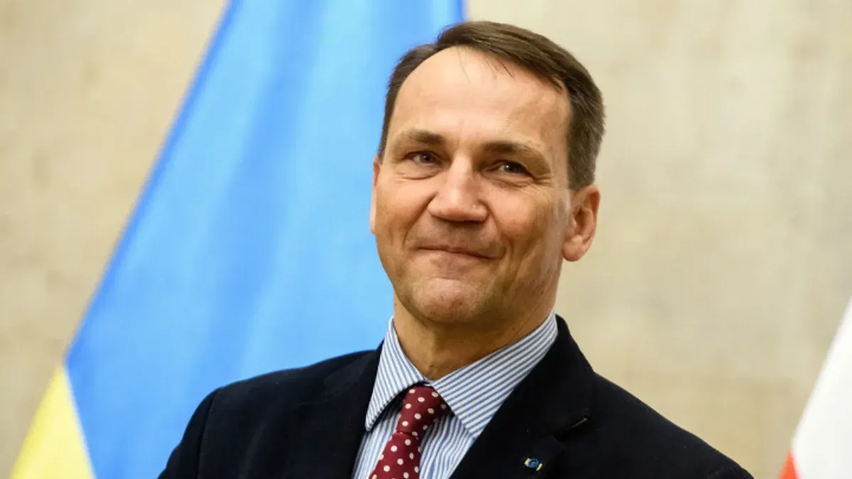 Сікорський: Польща перемогла б у війні з Росією за лічені тижні