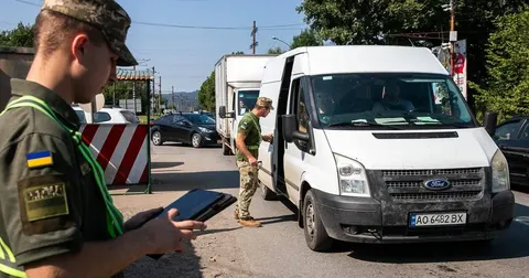 Автоматичний облік жінок-медиків: що з ВЛК та виїздом за кордон