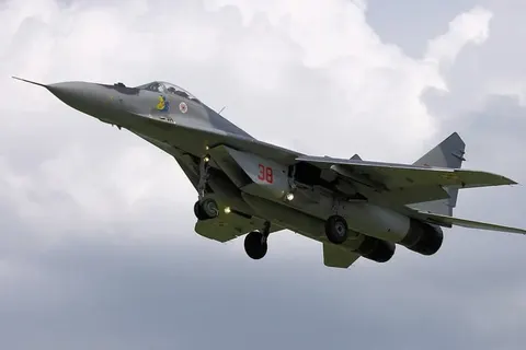 Польща підняла винищувачі через масований удар РФ по Україні