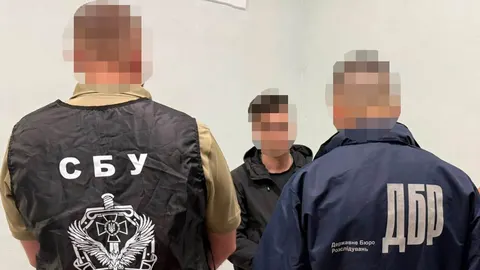 Прикордонника зі Львівщини судитимуть за схему виїзду за 30 тисяч доларів