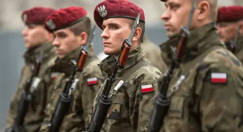 Туск: Польща формує найбільшу армію в Європі