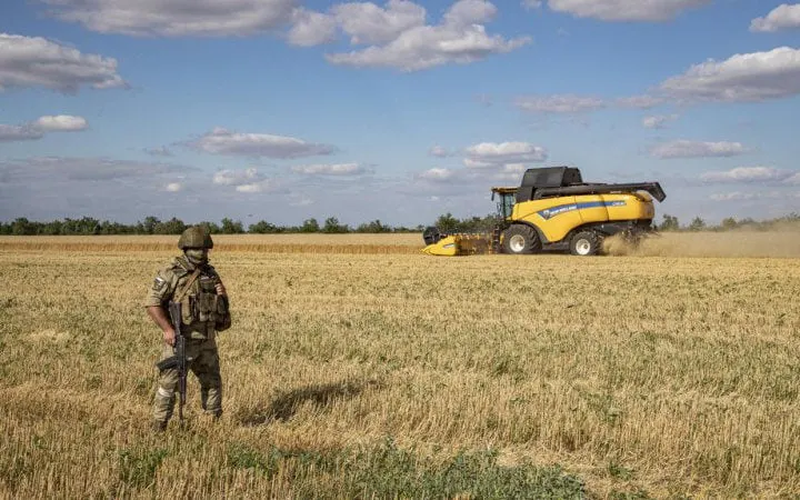 Сибіга: Україна домовляється із сусідами про "Шляхи солідарності" для зерна