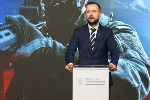 Польща: міністр оборони закликав берегти союз із Заходом та дружбу з Україною
