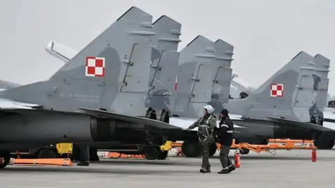 Посол пояснив, що гальмує передачу Україні польських МіГ-29