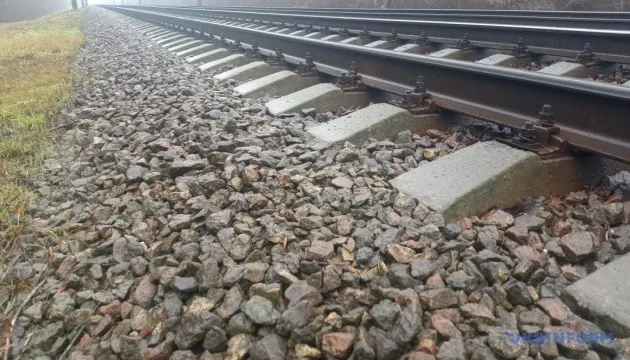 Польща розслідує інцидент із бетонними блоками на коліях: що відомо