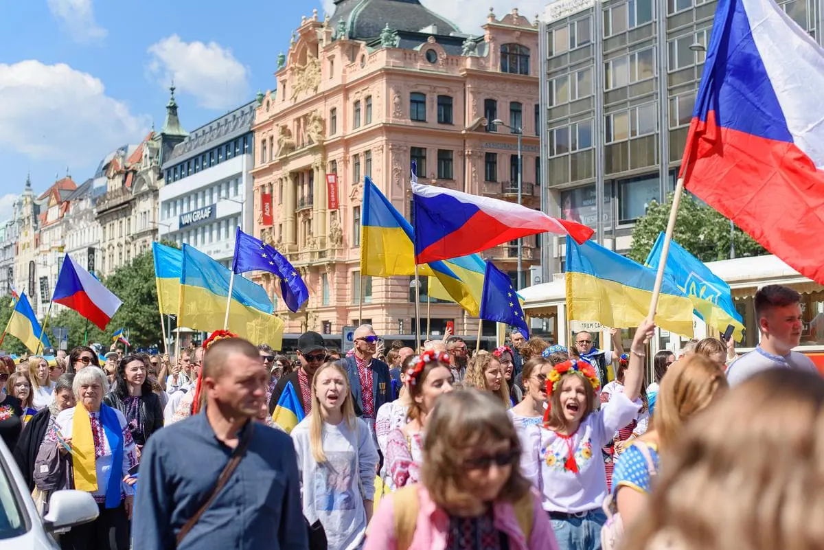 У Чехії вперше більше прибулих біженців-чоловіків, ніж жінок