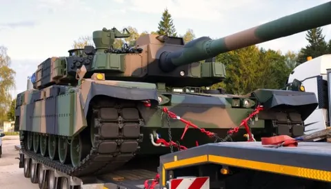 Польща отримала 18 танків K2: що це означає для України