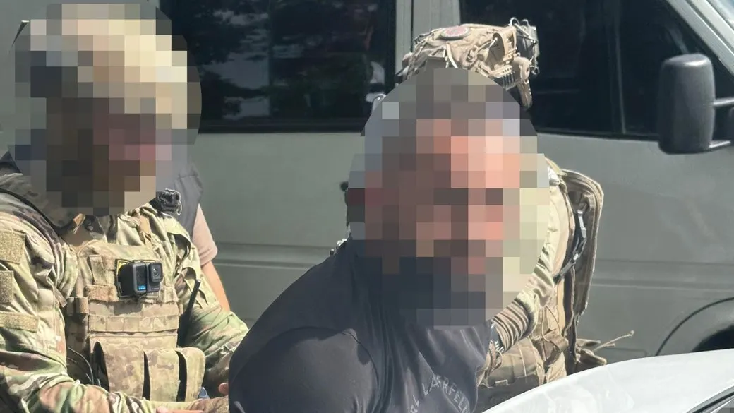 У Дніпрі затримали підозрюваного у переправленні військовозобов'язаного до Румунії за 10 тисяч доларів