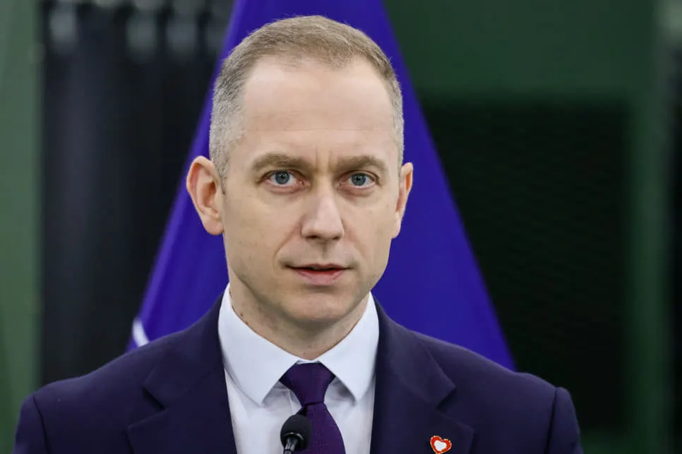 Польща мала наказ збивати російський дрон: що це змінює для України