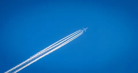 Польща обмежує польоти на сході через війну в Україні