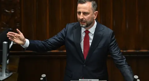 Польща: опозиція називає ворогом Україну, а не Росію — міністр оборони