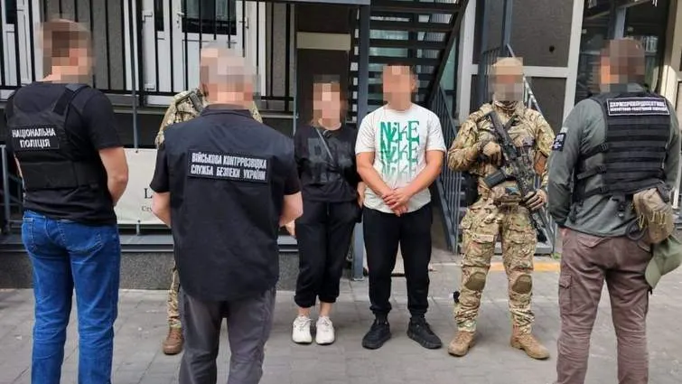 Фіктивні свідоцтва для статусу багатодітного батька: викрито схему виїзду за кордон