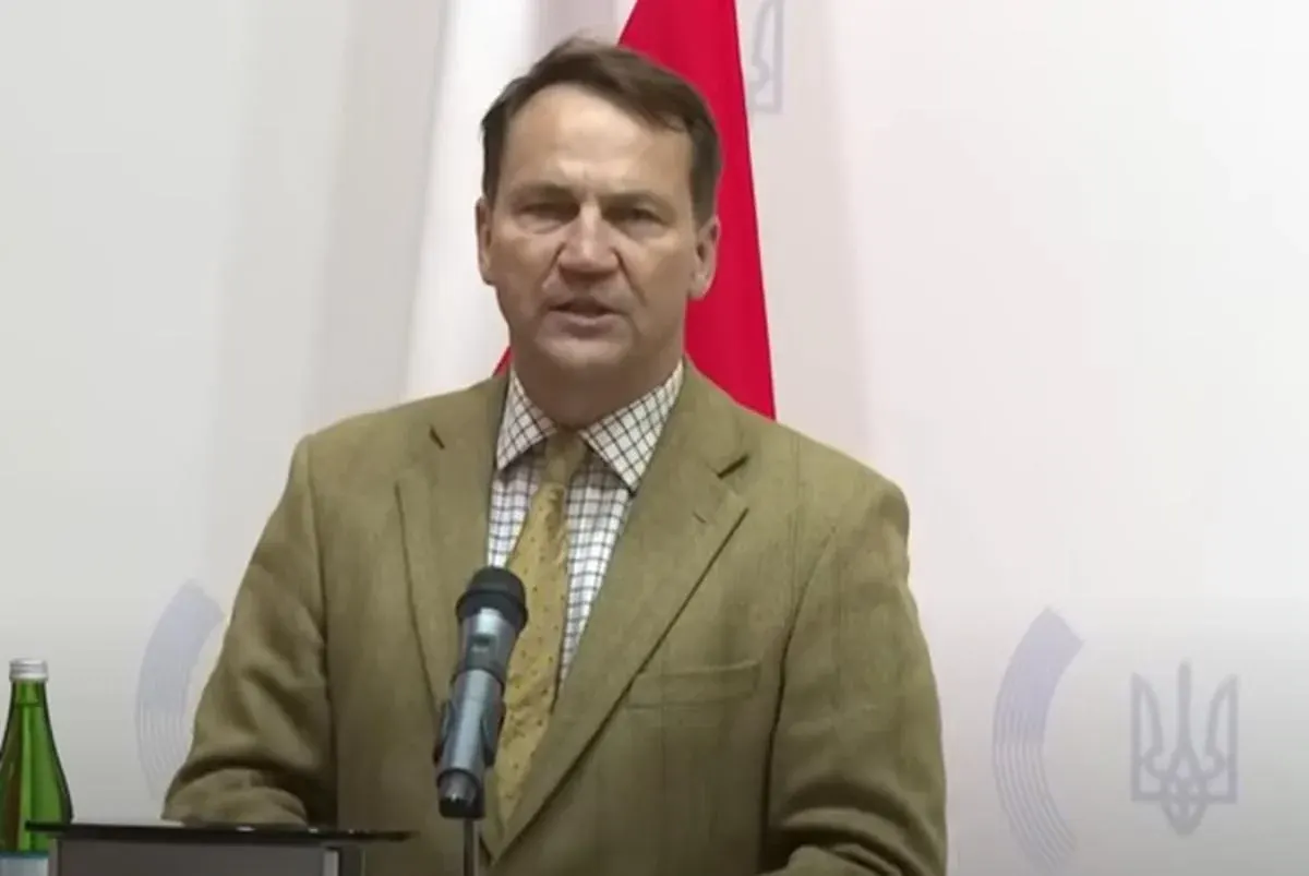 Сікорський пропонує НАТО проводити агресивніші навчання біля Калінінграда
