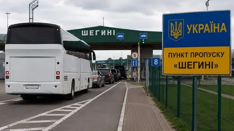 Пункт пропуску «Шегині — Медика» тимчасово не прийматиме автобуси з України