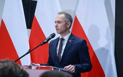 У Польщі назвали мету російських ударів по заходу України
