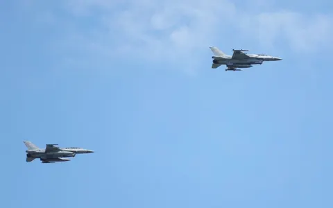 Польща двічі за добу піднімала авіацію через російські дрони над заходом України