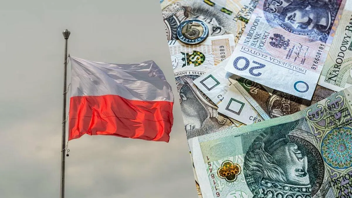 Українці в Польщі: без паспорта з 1 вересня втратять статус і виплати
