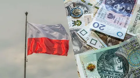 Українці в Польщі: без паспорта з 1 вересня втратять статус і виплати