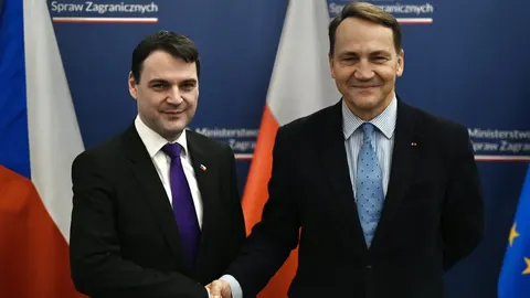 Польщу та Чехію атакували фейками про кордони: підозрюють рф