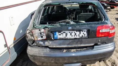 У Польщі п'яний українець на Volvo пошкодив 10 авто та намет на пляжі