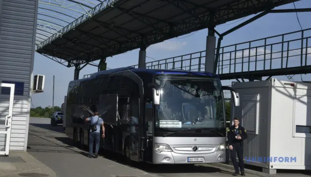Польща перевела шість пунктів пропуску на кордоні з Україною в режим підвищеної готовності