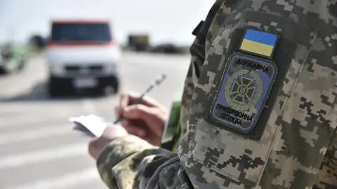 Пасажиропотік через західний кордон України вперше за 10 тижнів скоротився