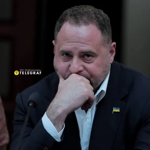 Захист Єрмака спростовує порушення запобіжного заходу під час поїздок на фронт
