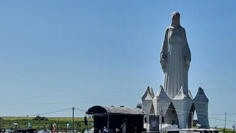 У Польщі відкрили найвищу статую Діви Марії в Європі