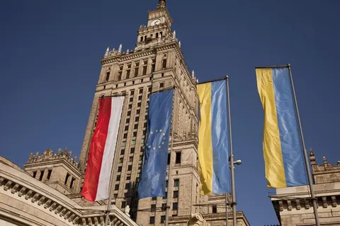 Польща попередила Україну про ризики для інтеграції через Бандеру