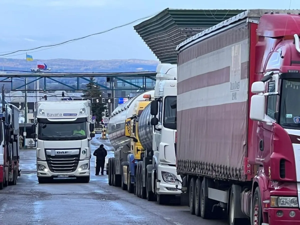 Транзит зерна: у Польщі не очікують згоди, радять домовлятися з Угорщиною