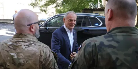 Туск скликав групу через порушення повітряного простору Польщі під час атаки РФ 