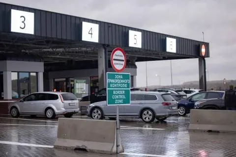 Черги з 190 авто на кордоні з Польщею: де найбільше