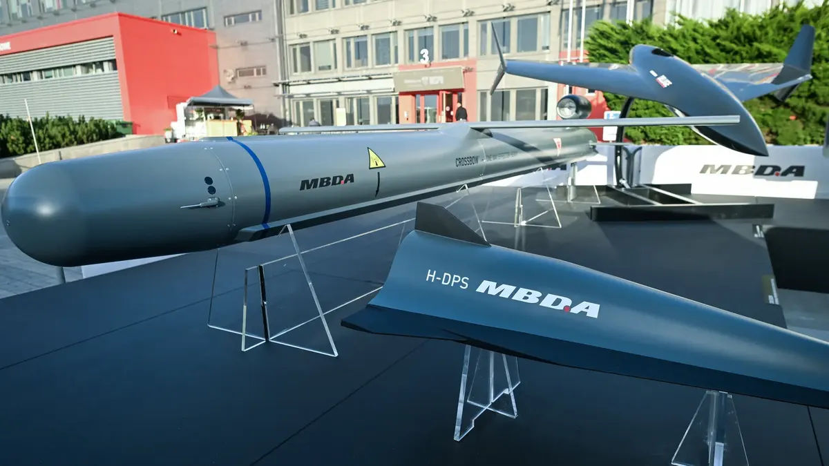 Польща та MBDA розробляють систему ППО на 32 ракети проти роїв дронів