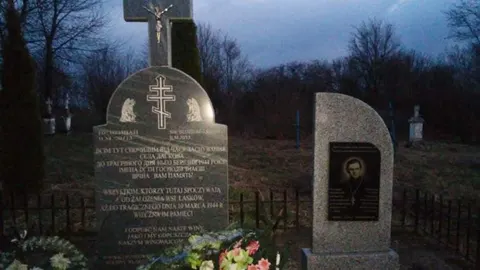 Польща дозволила Україні розкопки на Холмщині: перший дозвіл для цивільних жертв