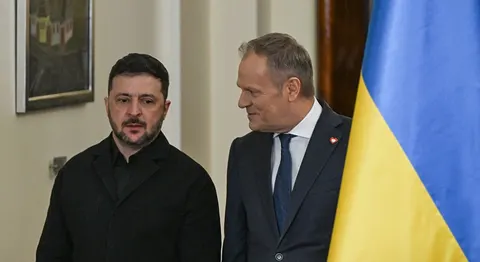 Туск: Зеленський попередив про масований обстріл РФ перед атакою