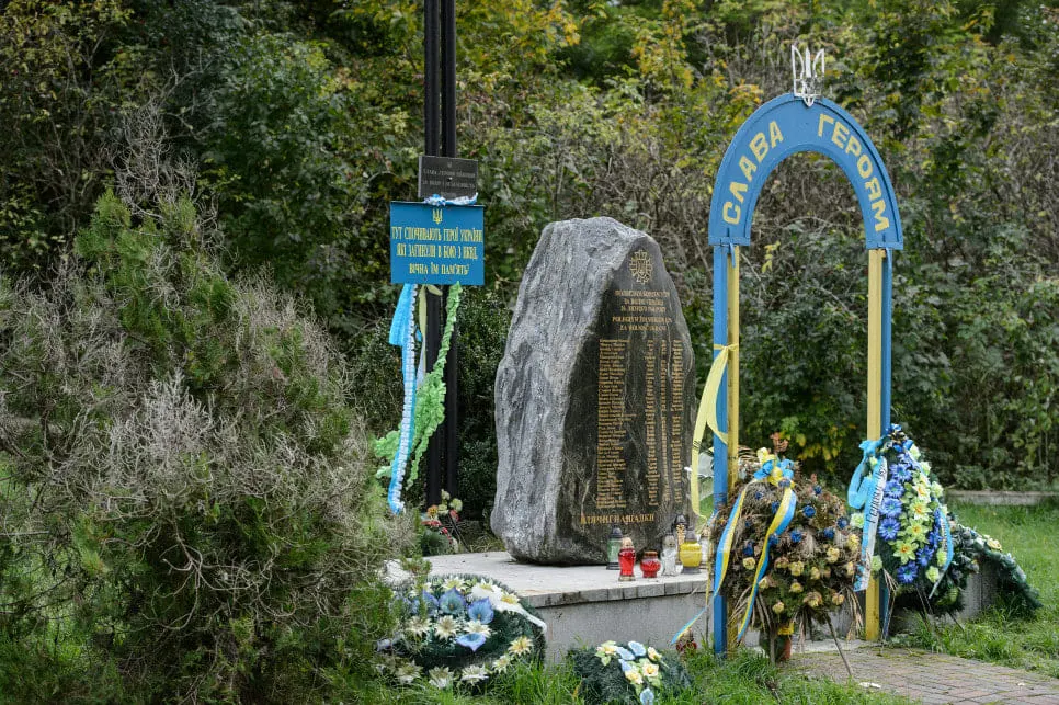 У Польщі пошкодили пам’ятник УПА: що відомо