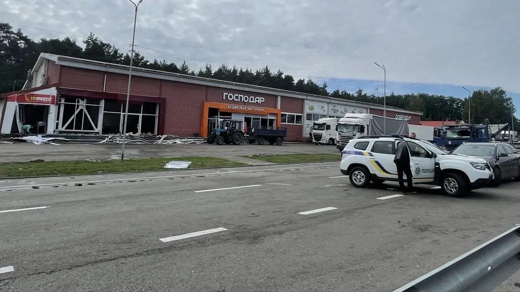 Дрон влучив у потяг «Київ–Варшава»: в Укрзалізниці кажуть про дипломатичний поїзд ЄС