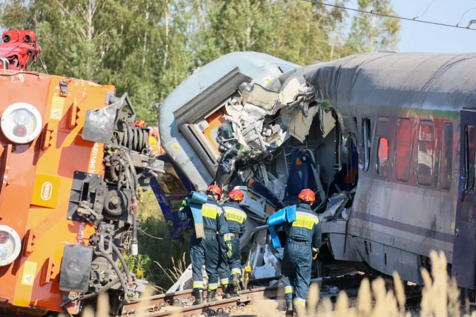 Страйк машиністів у Польщі: поїзди сповільняться до 20 км/год на переїздах