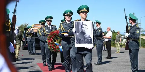 Прах Коновальця повертають в Україну: що це означає для історії та відносин із П