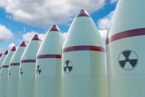 НАТО розглядає розміщення ядерної зброї ближче до Росії