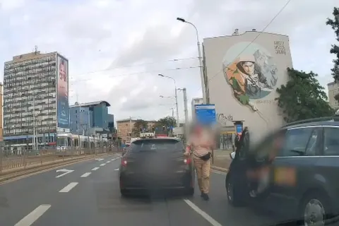 У Польщі пасажир напав на таксиста через акцент: деталі