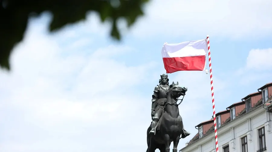 У Радомі восьмеро нападників побили трьох українців після розмови про Волинь