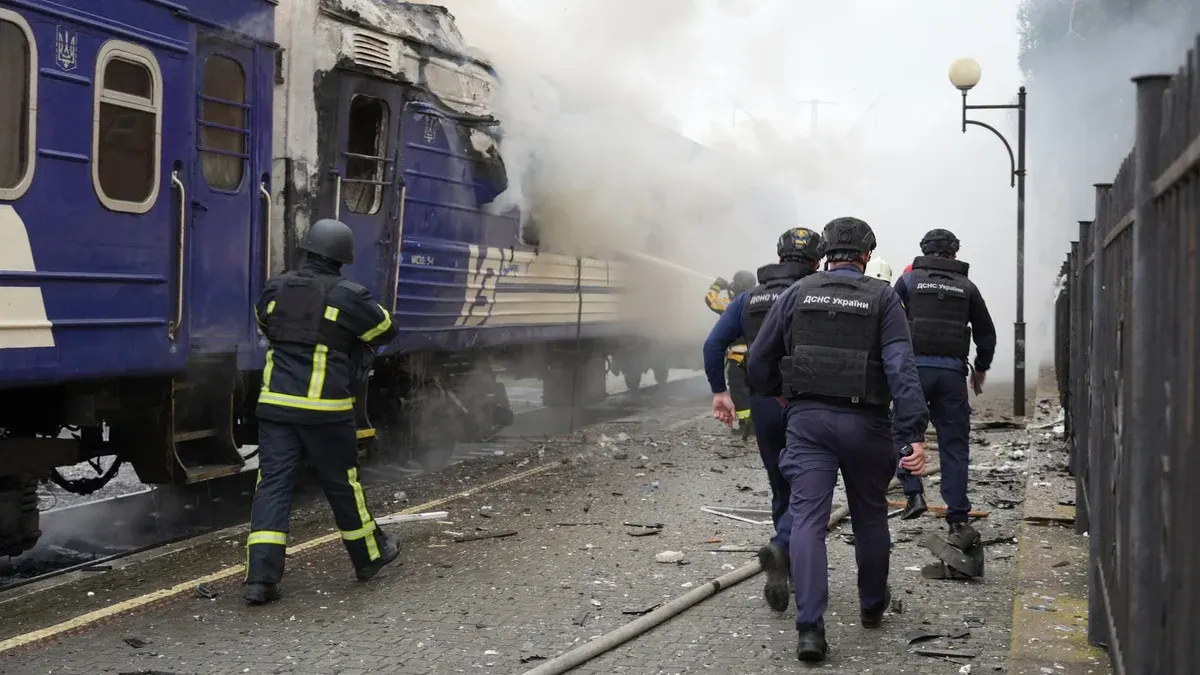 Удар по потягу за два кілометри від Польщі: «Укрзалізниця» про безпеку руху