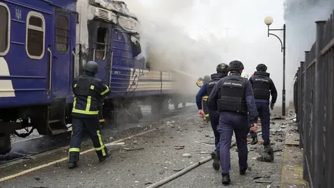 Удар по потягу за два кілометри від Польщі: «Укрзалізниця» про безпеку руху